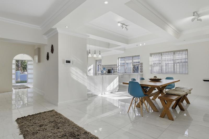 To Let 5 Bedroom Property for Rent in Pinelands Western Cape